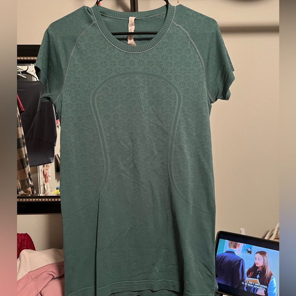 Lululemon Swiftly Tech Sz 10